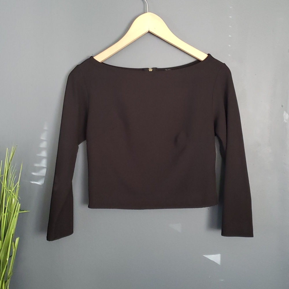 Black crop top